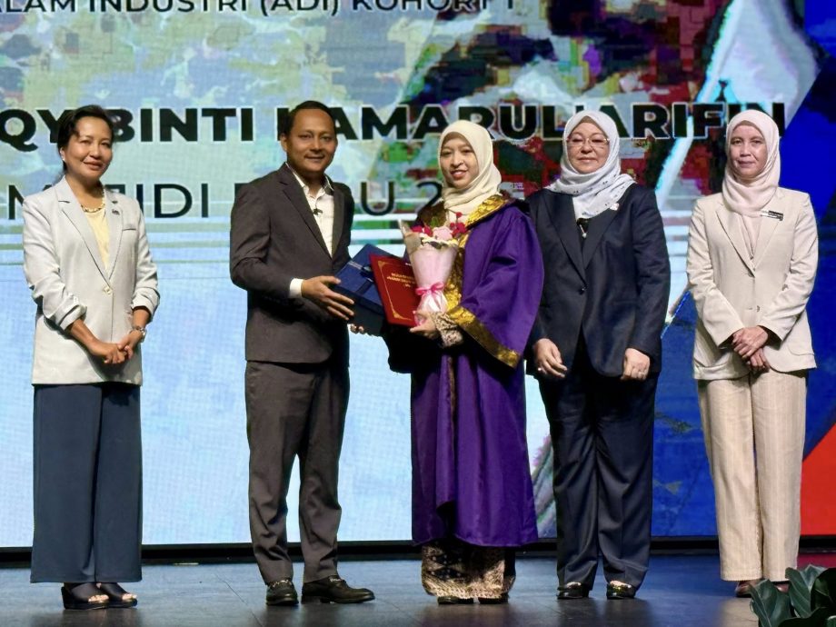 已签发 柔：阿兹南：州政府致力推广技职教育