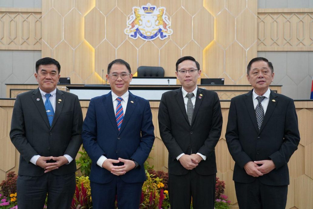 **已签发**柔：州议会〡马华4州议员感谢州政府拨款华社