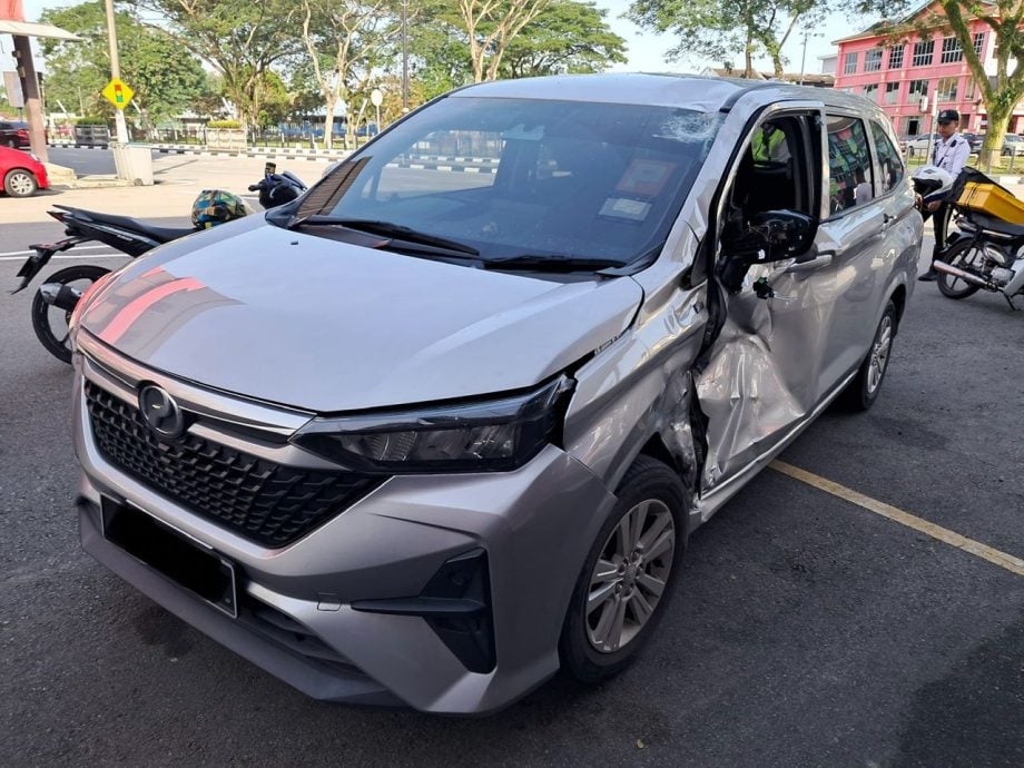 **已签发**柔:撞反方向汽车 骑士送院伤重不治