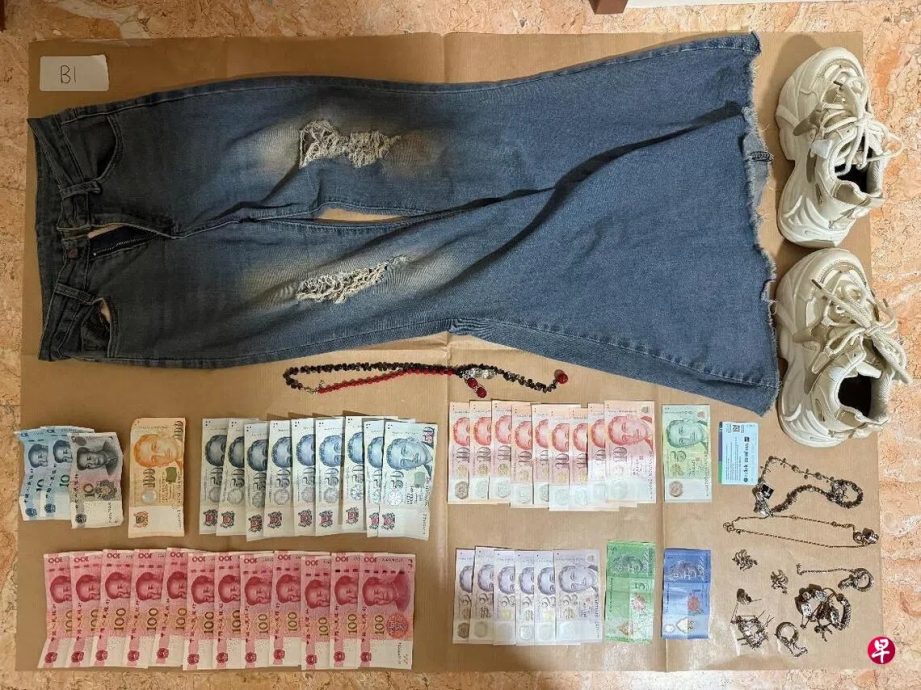 *已签发*柔：狮城二三事：4中国男女狮城骗老妇  趁祈福掉包财物各监24周