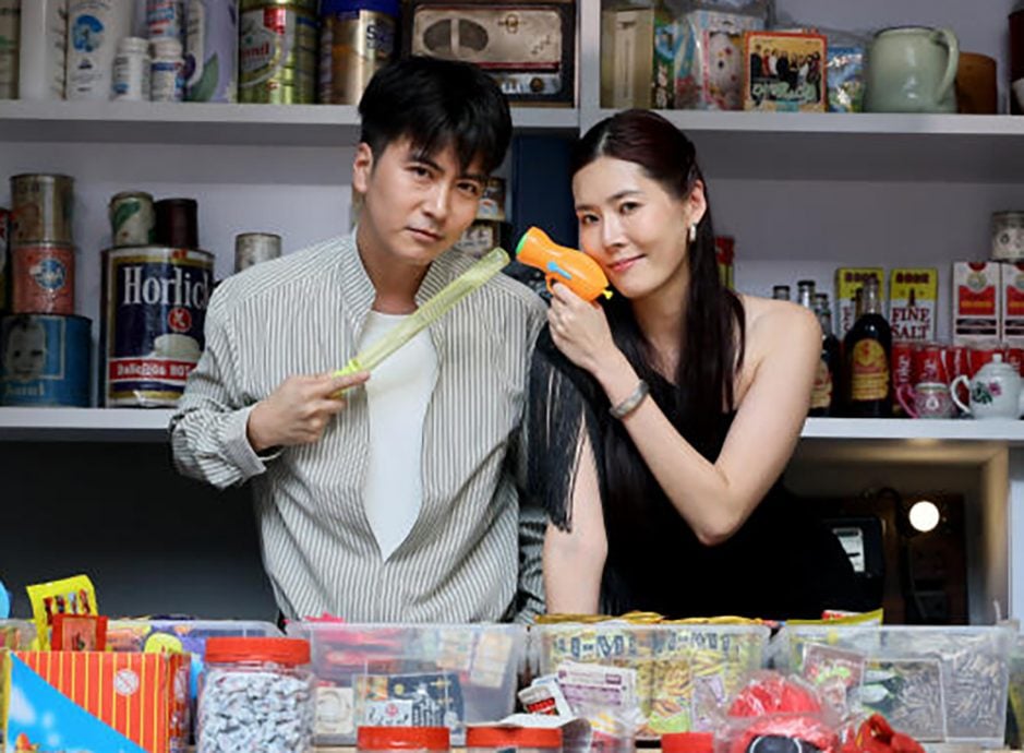 *已签发*柔:狮城二三事:新剧拉队大马遇淹水 徐彬黄思恬轮流抱病拍摄