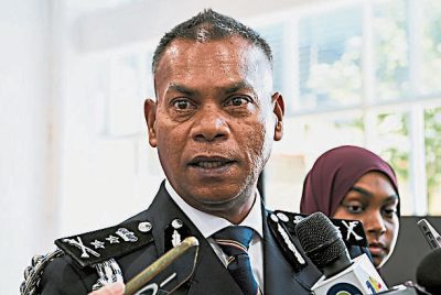 已签发//涉嫌恐吓勒索少女发生性关系·市警逮捕3黑警助查