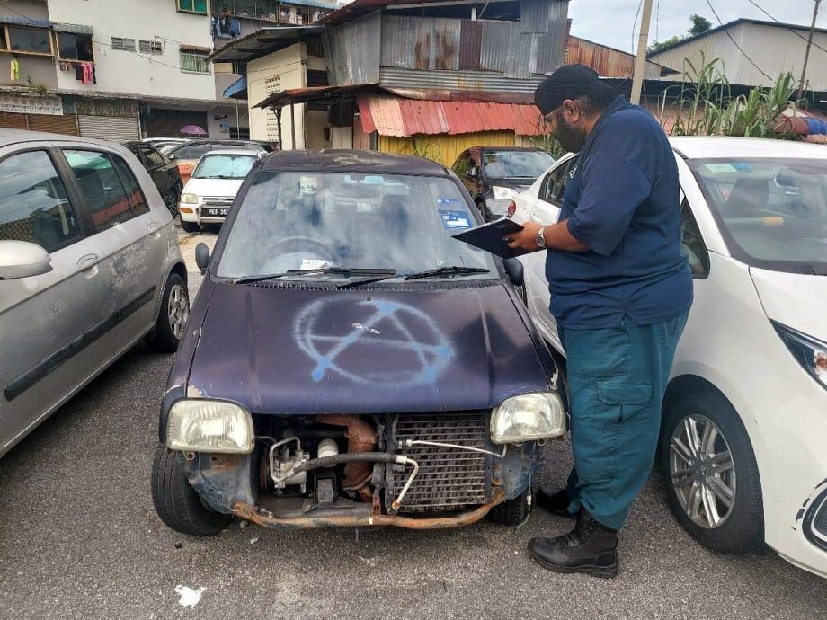 已签发(大北马)市政厅走入高楼社区 助报废汽车