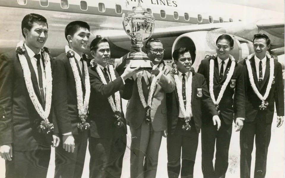 已签发(大北马)配合槟羽总百年庆典活动,许庆吉率队与名宿聚首