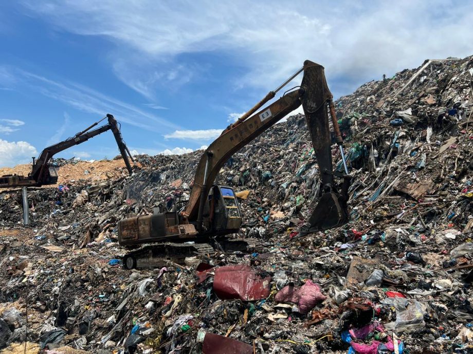 已签发(大北马)高渊楣南浮罗布隆垃圾火灾