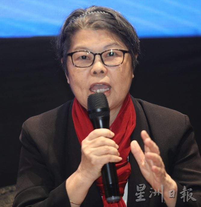 已签/建议组佛教联合会 罗佩玲:并非建议合并