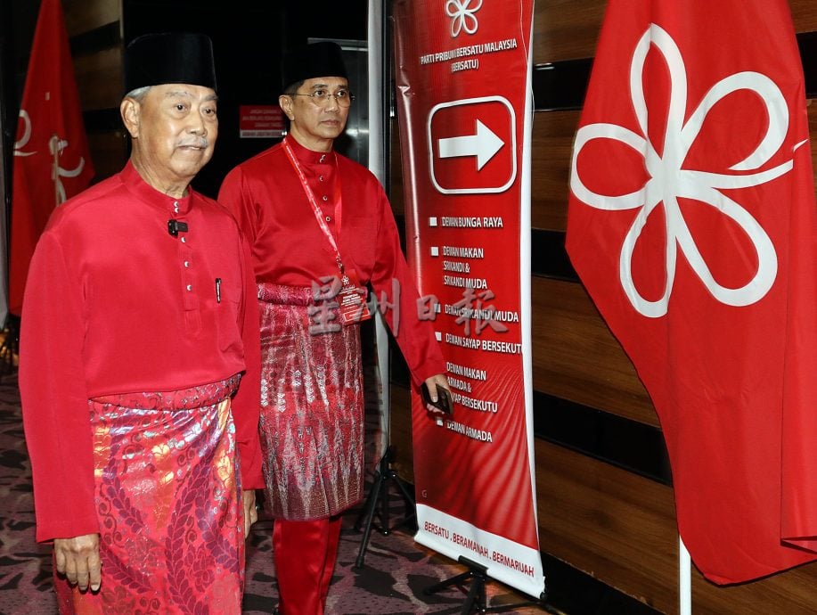 已签/旺赛夫爆料阿兹敏不雅短片属实引哗然!慕尤丁火速召集会议商讨