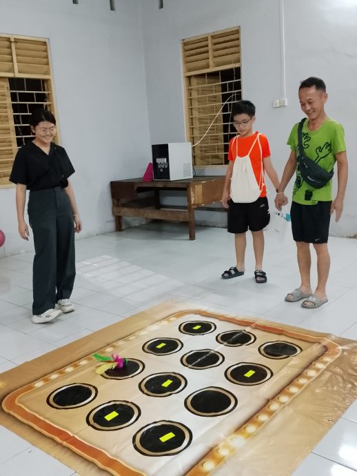 巴占趣跑超预期反应 汇聚新村正能量