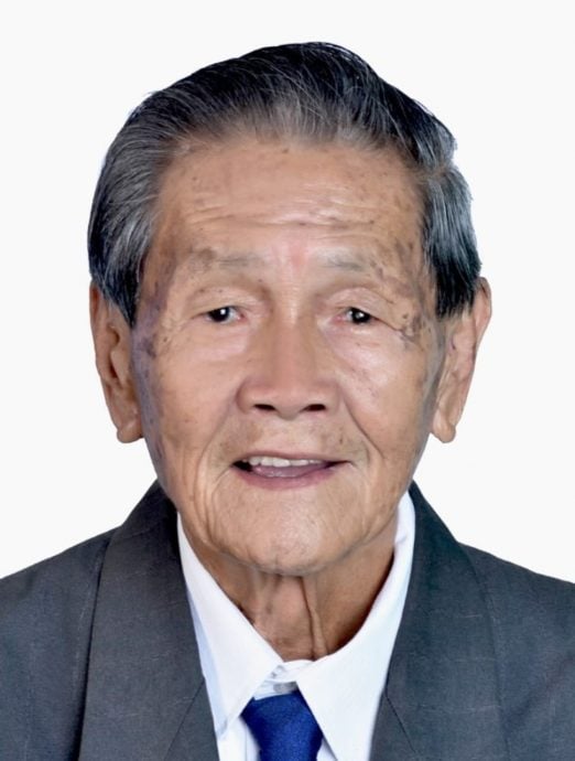 巴士检票员屠龙打败卫生部长 首名火箭安顺国会议员陈富京逝世