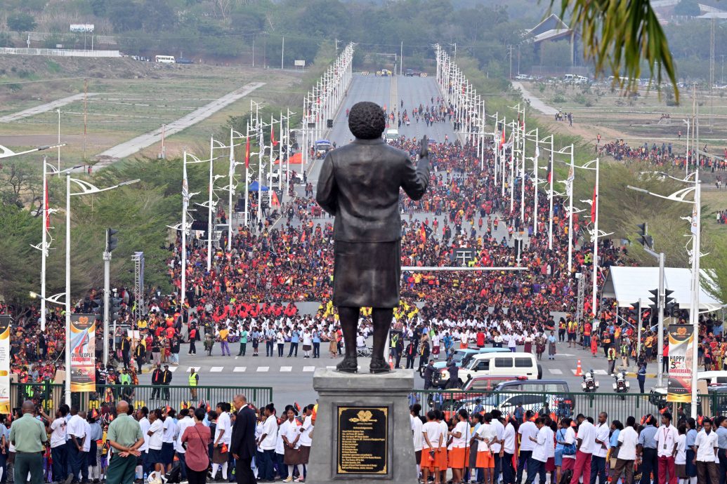 巴布亚新几内亚庆独立50周年 澳洲赠国会扩建大礼