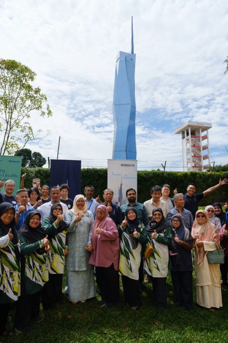 建议早报版头（大都会）默迪卡118 公共空间提升计划在Warisan KL倡议下迎来另一个里程碑 升级后的Seri Sarawak公共房屋公园惠及逾7500名居民／2图