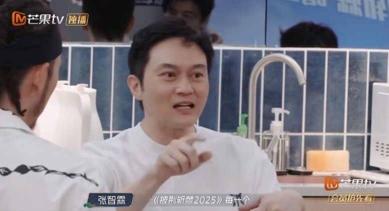 张智霖曝儿当《歌手》实习生 自嘲怀疑是袁咏仪派来监督