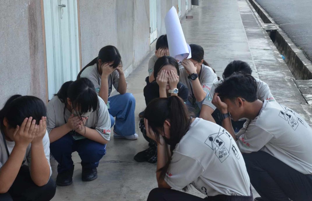 待上网：学海学记|校园报道||主文|​【学记活动】是谁动了我的答案？ 72小侦探齐揭谜底