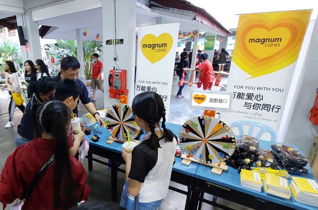 必下（大都会）主文/万能及万能爱心（星洲情义嘉年华）／2图