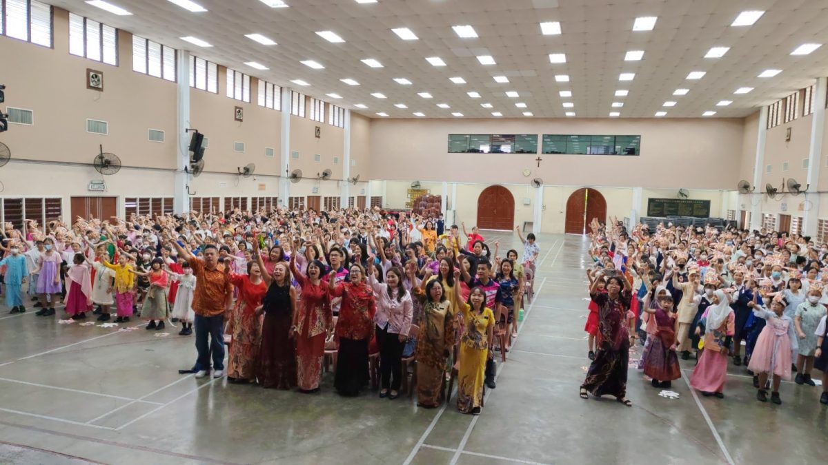 怡保圣母华小庆祝国庆