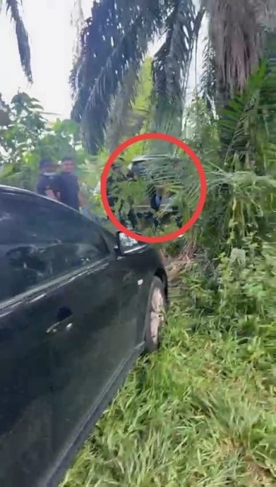 怡保袭警夺枪案 警方重返现场展开搜证