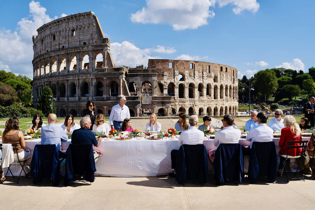 意大利美食申遗 总理古迹前设宴直播