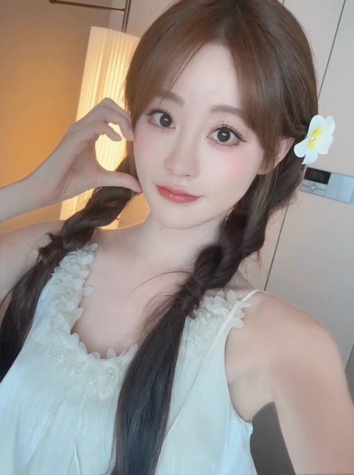 手滑按赞虞书欣黑料视频 网酸“塑料姊妹”祝绪丹急道歉