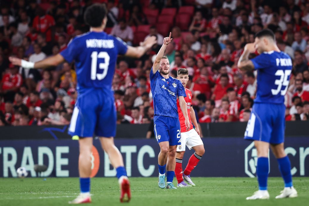 拉什福德双红炮绽光芒  巴塞客场2比1擒鹊