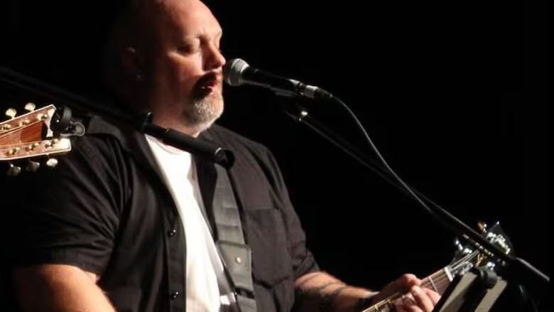 拼盘 未签 加拿大男子房屋失火 竟意外中奖获新房