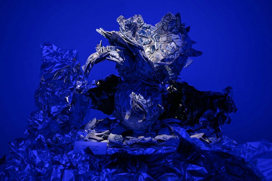 拼盘∕暖势力 马来西亚艺术家重塑沉船瓷器  四百年碎片重获新生