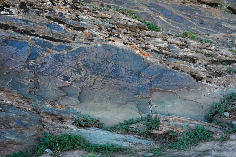 拼盘∕秦始皇遣使采长生不老药重要遗存 青海发现海拔最高秦代刻石