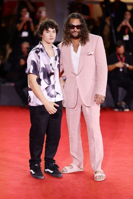 挺巴电影首映赢24分钟掌声 创下威尼斯影展纪录