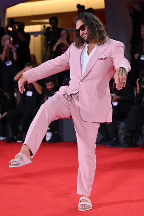 挺巴电影首映赢24分钟掌声 创下威尼斯影展纪录