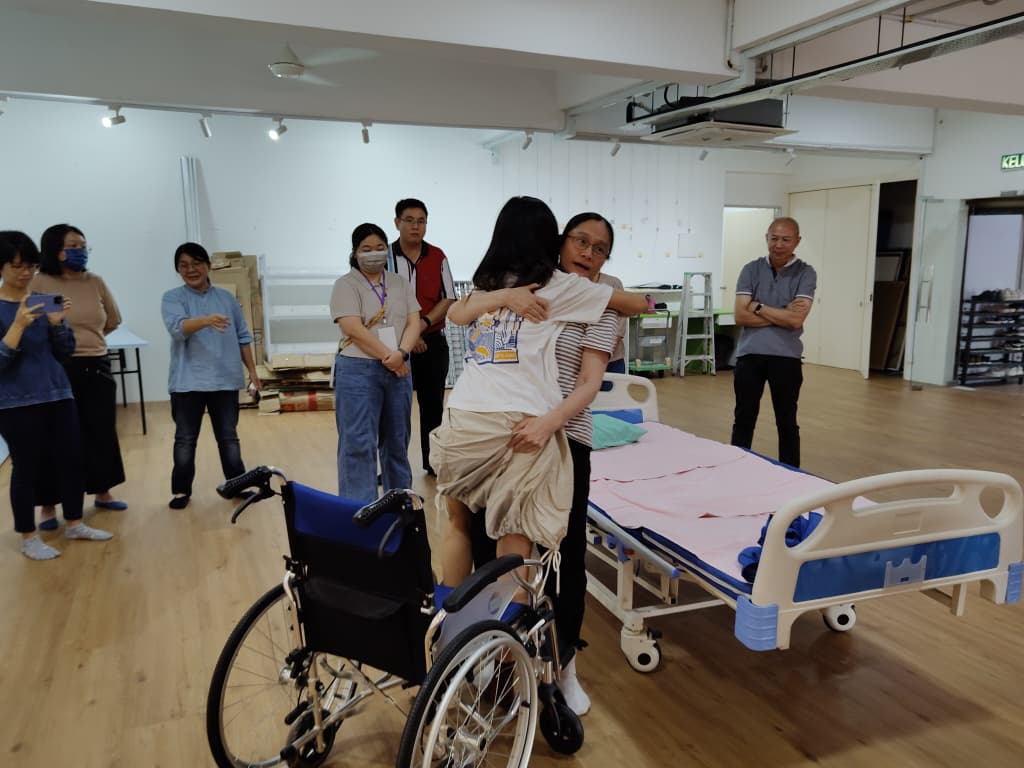 掌握照护技能，有利长者与照护者健康安全！