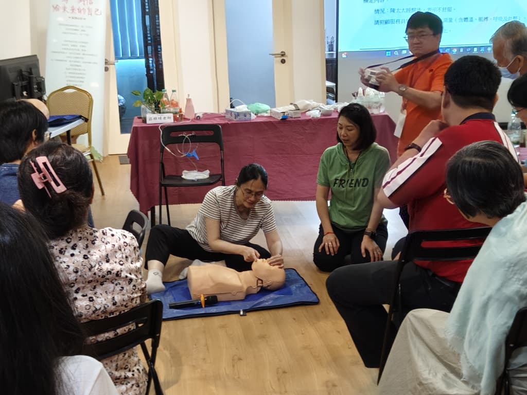 掌握照护技能，有利长者与照护者健康安全！