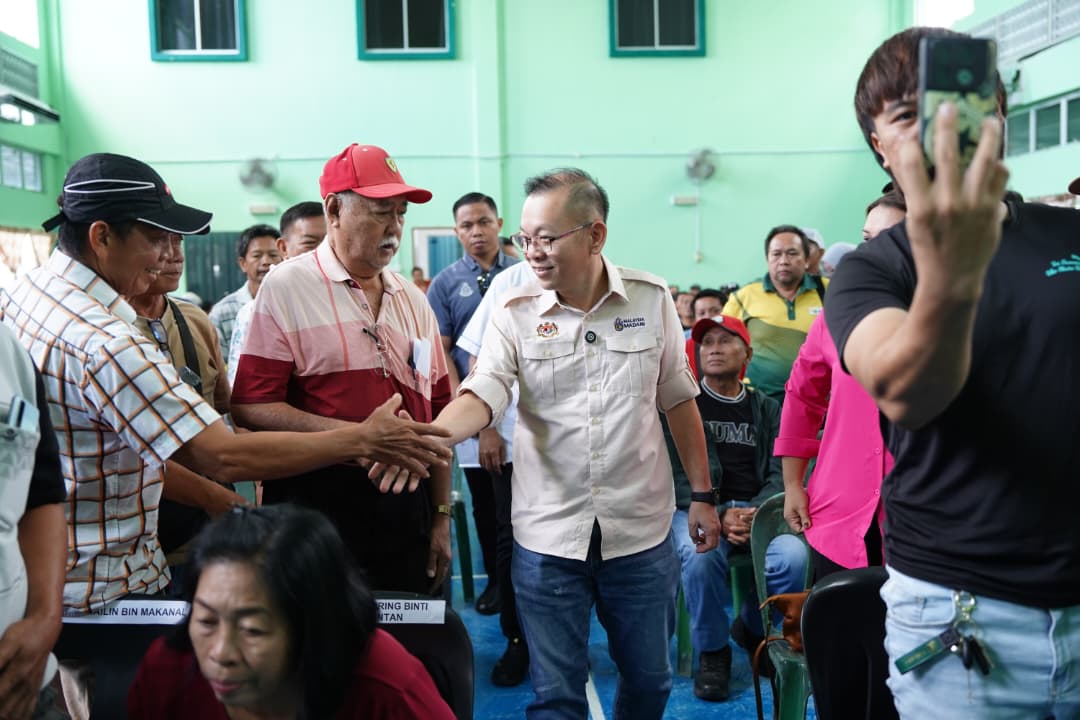 政府拨款逾200万令吉 陈泓缣:强化必达士油棕小园主