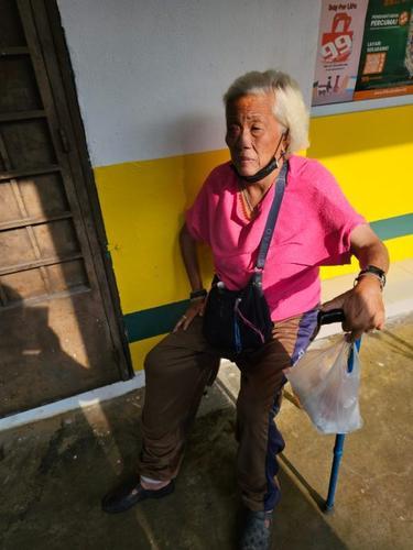 文冬老妇4万积蓄被领光|长女心疼:72岁母没吃没睡 “妈妈流浪街一夜”