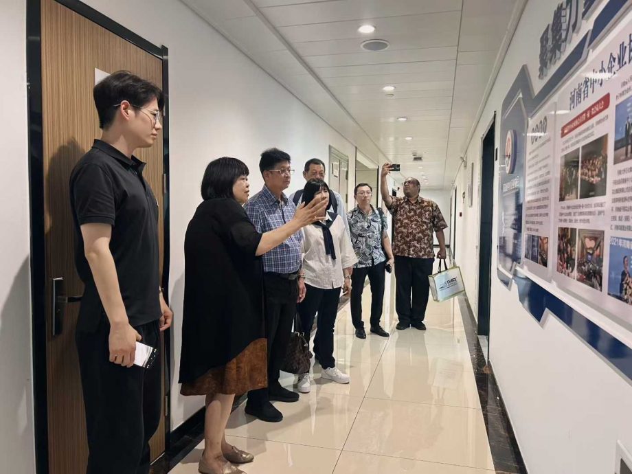 文告马来西亚中小企业公会与河南省中小企业协会郑州座谈会