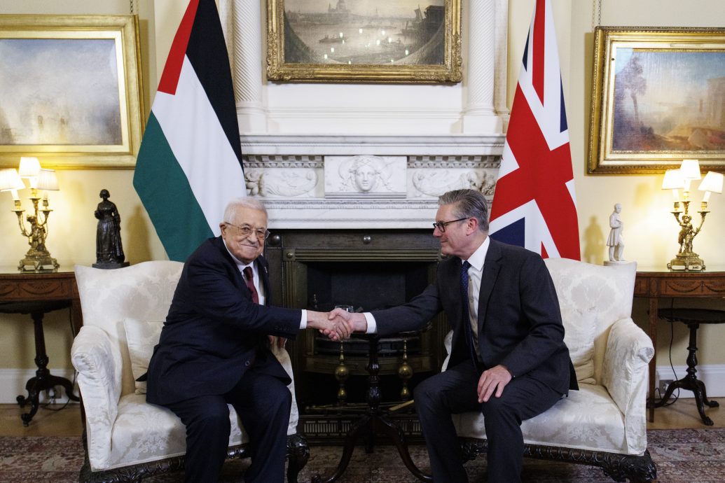 斯塔默会晤巴勒斯坦总统阿巴斯 讨论结束加沙战事及释放人质