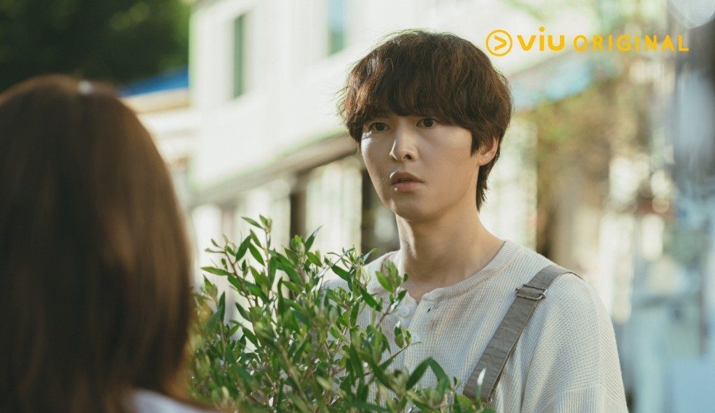 新剧女主长相神似宋慧乔! 39岁宋仲基直言趁嫩拍爱情剧