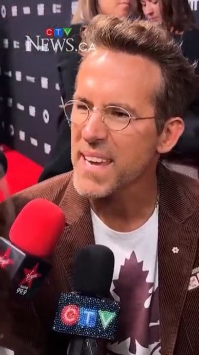  无礼对待儿童记者 赖恩雷诺斯被骂翻