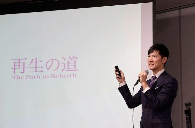 日本新政党:让AI出任党魁