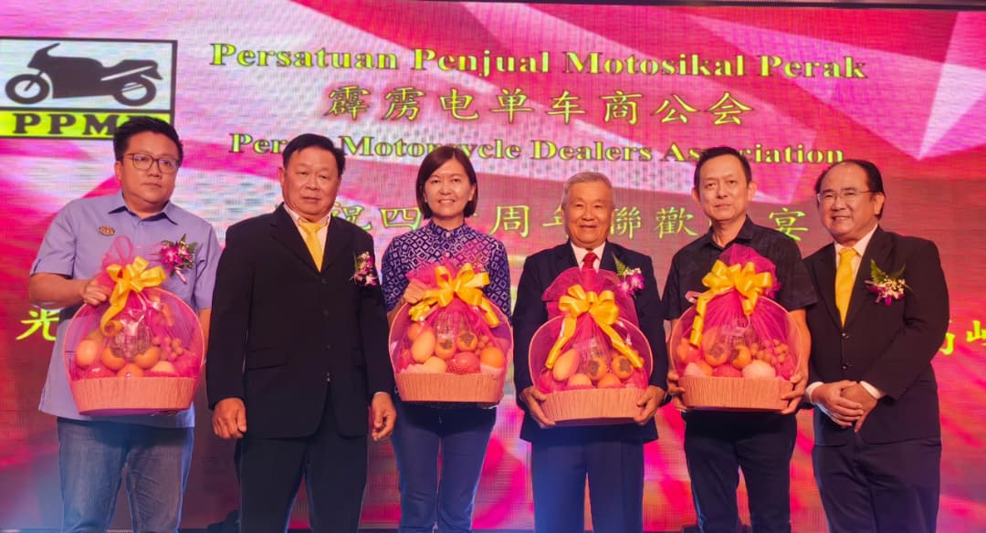 旧物品商业执照手续繁琐 黄文生吁简化申请程序