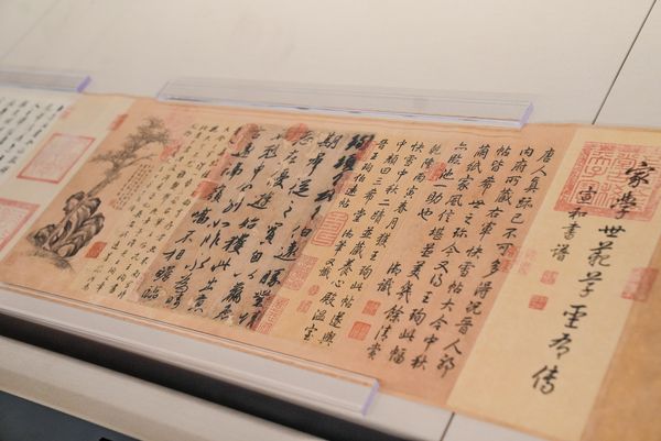 时隔10年再展出! 张择端《清明上河图》亮相北京故宫百年展