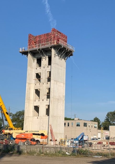 星期天头条(内页主文):大马早有防震高楼