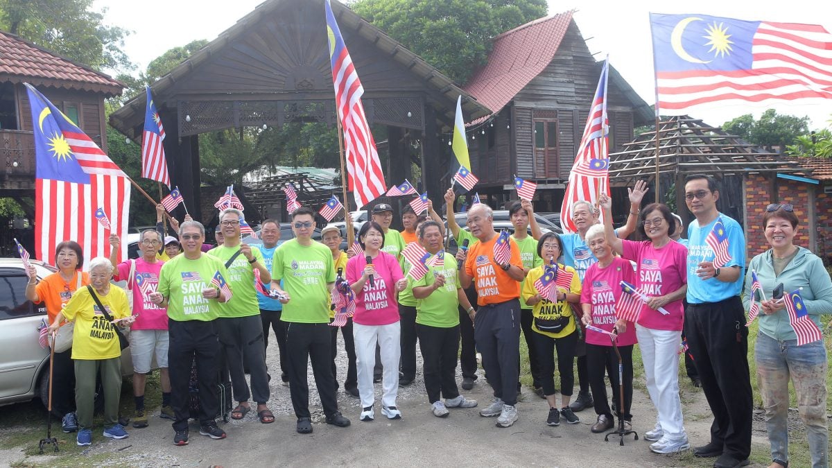 暖势力／文艺长青树高唱爱国歌