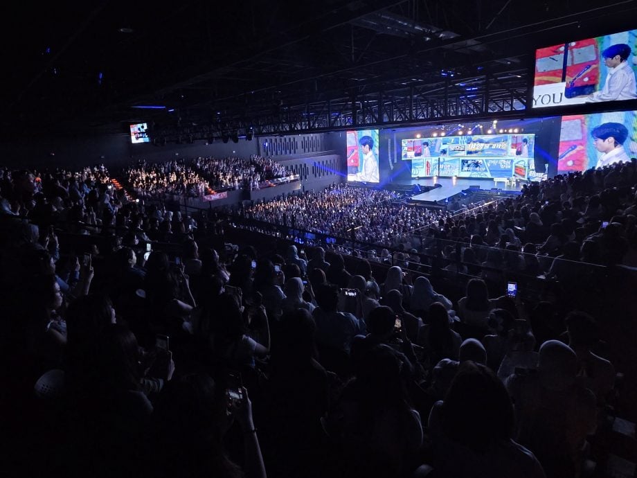 朴宝剑5小时诚意“饭撒” 粉丝秒忘“荷包之伤”喊值得