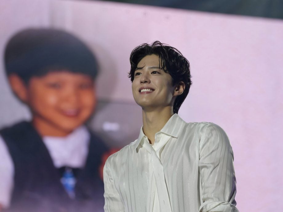 朴宝剑5小时诚意“饭撒” 粉丝秒忘“荷包之伤”喊值得