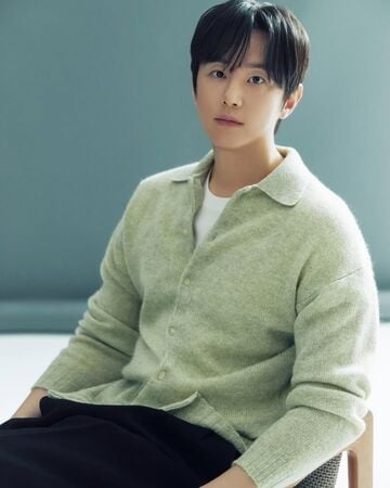 权律圈外妻身分曝光 高颜值神似刘亦菲