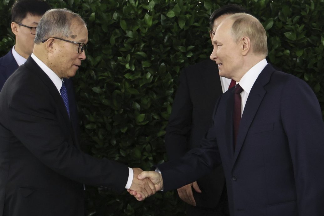 李鸿忠会普汀:愿推动中俄关系向更高更广更深发展