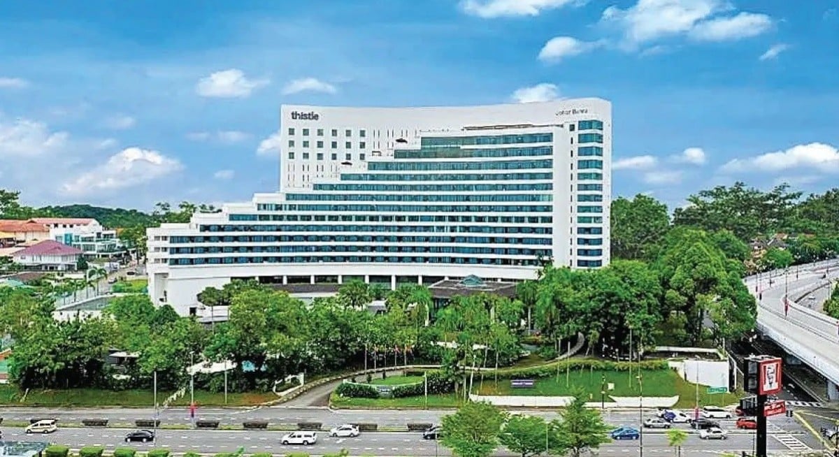 杨忠礼产托1.5亿购新山希思尔酒店