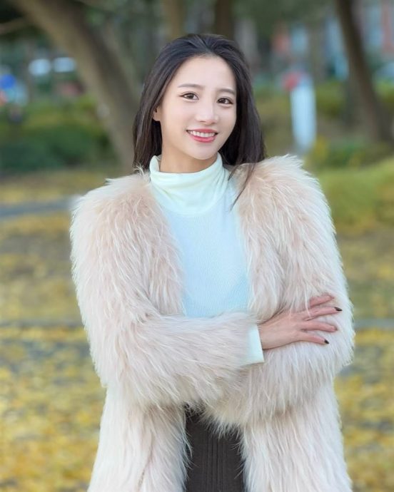 林采缇微博转发于朦胧新闻 1分钟内遭删