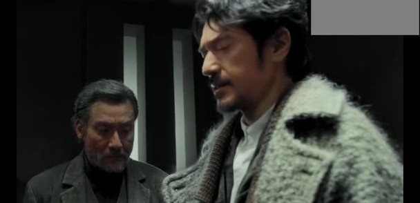 梁家辉化身摄影猛拍 金城武被拍笑得羞涩