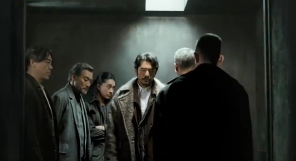 梁家辉化身摄影猛拍 金城武被拍笑得羞涩