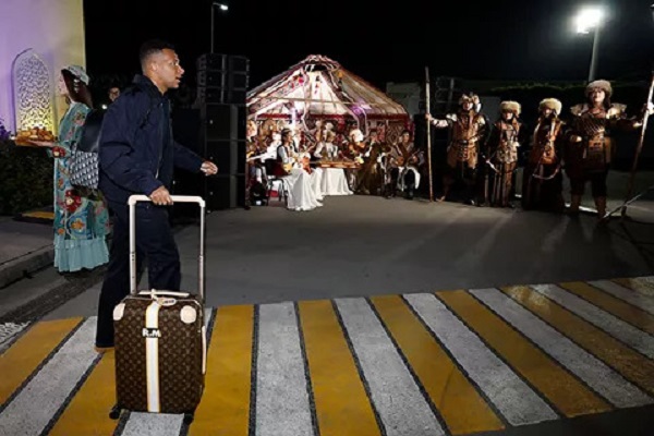 欧冠杯|双双远征数千里战赛事新军  疲劳成皇马（拜仁）强敌